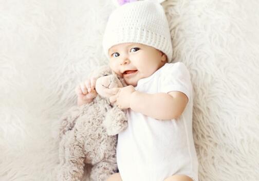 2023女?huà)雰盒∶笕? /></a>女?huà)雰撼錾?，需要起一個(gè)小名，這是傳統(tǒng)上的習(xí)俗。這可以說(shuō)是世界人民共同的民俗。小名是孩子小時(shí)候?qū)Ｓ玫拿?，是以幼年孩子的形象特點(diǎn)為出發(fā)點(diǎn)，應(yīng)具有童趣童真，讓人覺(jué)得可愛(ài)。女?huà)雰旱男∶?，很大程度上，都反?..</div>
			        &nbsp;<span id="ctl00_ContentPlaceHolder1_subjectList_dgNews_ctl06_Label1" style="color:Green;font-size:10pt;">2023/3/1 11:54:41</span>
			        <div style="height:5px; font-size:5px">&nbsp;</div>
			        <hr width="99%" style="text-align:center; border-style:dotted; border-width:0px; height:1px;" />
			        <div style="height:5px; font-size:5px">&nbsp;</div>
			    </div>
		        </td>
	</tr><tr style="border-width:0px;">
		<td valign="top">
		        <div style="padding-left:3px; padding-right:3px;line-height:180%">
			        &nbsp;<h3 style="padding:0px;margin:0px;display:inline;"><a id="ctl00_ContentPlaceHolder1_subjectList_dgNews_ctl07_HyperLink1" class="headline" href="/subject/qimingdaquan/xiaoming/s.aspx?newsid=15821" target="_blank">兔年男孩最萌小名大全</a></h3>
			        
			        &nbsp;&nbsp;<span style="color:Red;font-size:8pt;"></span>
			        <br />
			        <div style="padding-top:1px; width:95%; padding-left:8px; line-height:180%;color:#2f2f2f;font-size:14px;" ><a href=