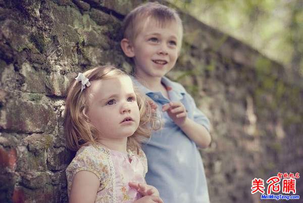 國家統(tǒng)計局:2017年出生人口1723萬人中 二孩占了50%以上 二孩如何起名好