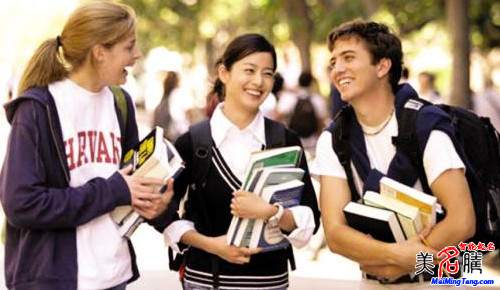 羊?qū)殞氂⑽拿笕?，羊?qū)殞毱鹩⑽拿? /></a>隨著中國和世界的交往越來越多，英文名的使用場景也越來越多了。以至于很多父母干脆在小時候就給寶寶起一個英文名。這樣一來，父母們就得為寶寶至少得準(zhǔn)備3個名字：大名，小名（乳名），英文名。大名和小名的起法以...</div>
							        <div style="height:5px; font-size:5px"></div>
							        <hr width="99%" style="text-align:center; border-style:dotted; border-width:0px; height:1px;" />
							        <div style="height:5px; font-size:5px"></div>
							    </div>
						        </td>
	</tr><tr style="border-width:0px;">
		<td valign="top">
						        <div style="padding-left:3px; padding-right:3px;line-height:180%">
							        &nbsp;<h3 style="padding:0px;margin:0px;display:inline;"><a id="ctl00_ContentPlaceHolder1_ShowMore1_dgNews_ctl10_HyperLink1" class="headline" href="/yang/s.aspx?newsid=3873" target="_blank">2015羊?qū)殞毱鹈?五行屬金的起名用字</a></h3>
							        &nbsp;<span id="ctl00_ContentPlaceHolder1_ShowMore1_dgNews_ctl10_Label1" style="color:Green;font-size:10pt;">2015/4/3 14:57:11</span>
							        &nbsp;&nbsp;<span style="color:Red;font-size:8pt;"></span>
							        <br />
							        <div style="padding-top:1px; width:95%; padding-left:8px; line-height:180%;color:#2f2f2f;font-size:14px;" ><a href=