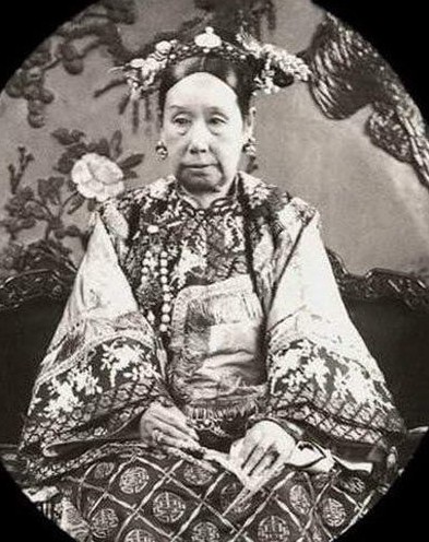 慈禧太后，生肖屬羊