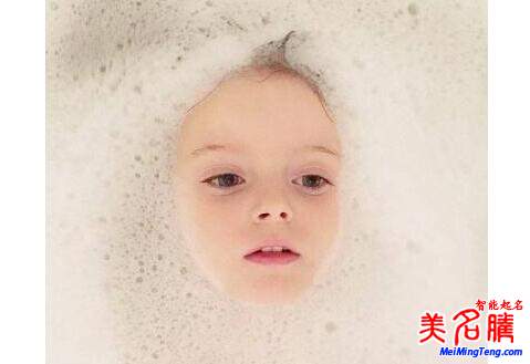 新潮的嬰兒名字大氣:女寶寶