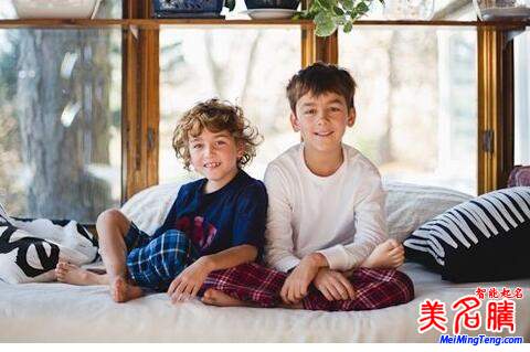 寶寶起名經典方法：成語起名法